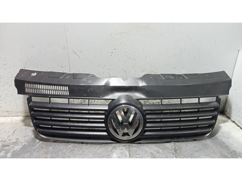 Recambio de rejilla delantera para volkswagen t5 transporter/furgoneta caja cerrada referencia OEM IAM 7H0807101  