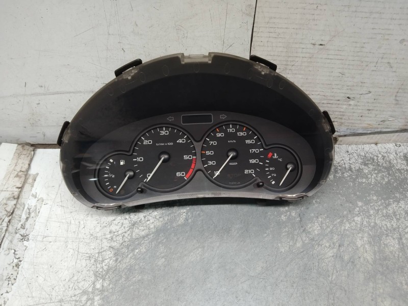 Recambio de cuadro instrumentos para peugeot 206 berlina xn referencia OEM IAM 9645096080 503000300101 