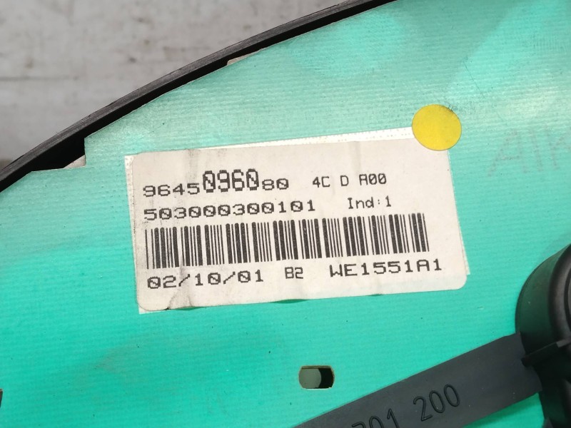 Recambio de cuadro instrumentos para peugeot 206 berlina xn referencia OEM IAM 9645096080 503000300101 