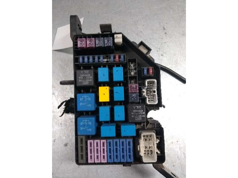 Recambio de caja reles / fusibles para hyundai tucson (jm) 2.0 crdi cat referencia OEM IAM 912082E130 FRT 