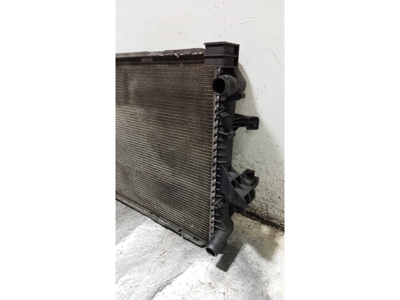 Recambio de radiador agua para volkswagen t5 transporter/furgoneta caja cerrada referencia OEM IAM 7H0121253J  