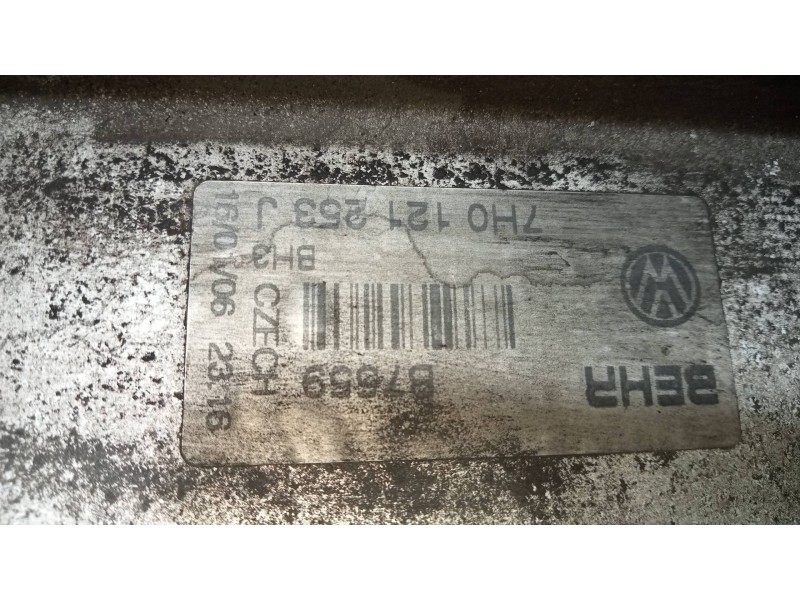 Recambio de radiador agua para volkswagen t5 transporter/furgoneta caja cerrada referencia OEM IAM 7H0121253J  