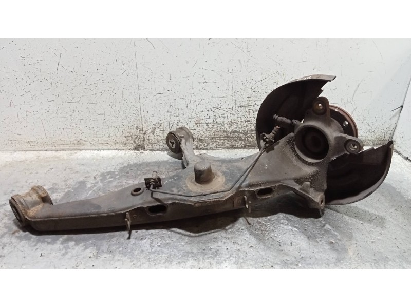 Recambio de mangueta trasera derecha para volkswagen t5 transporter/furgoneta caja cerrada referencia OEM IAM 7H0501414D  