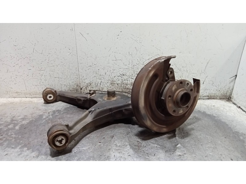 Recambio de mangueta trasera izquierda para volkswagen t5 transporter/furgoneta caja cerrada referencia OEM IAM 7H0501413D  