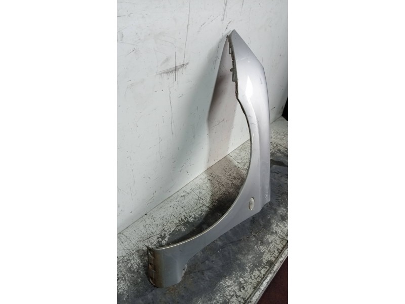 Recambio de aleta delantera izquierda para peugeot 307 cc (s1) 2.0 referencia OEM IAM   