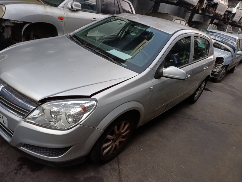 opel astra h berlina del año 2008