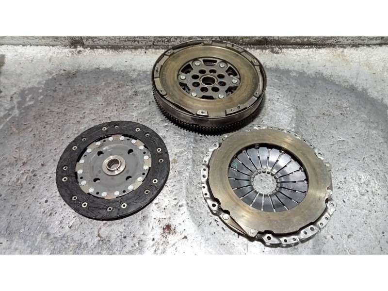 Recambio de kit embrague para suzuki swift azg (nz) glx referencia OEM IAM   