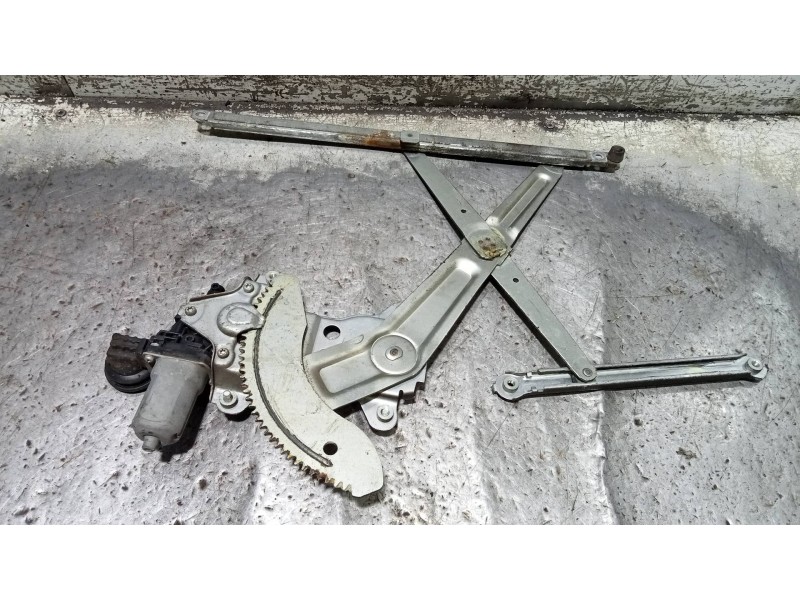 Recambio de elevalunas delantero derecho para suzuki swift azg (nz) glx referencia OEM IAM 8343063J00 2621003370 5P