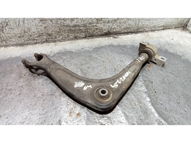 Recambio de brazo suspension inferior delantero izquierdo para peugeot 407 st sport pack referencia OEM IAM   