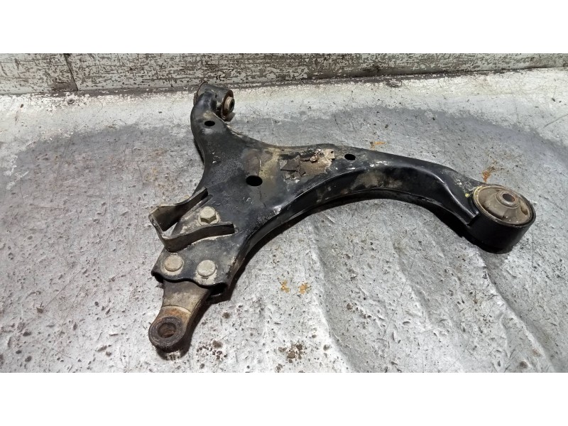 Recambio de brazo suspension inferior delantero derecho para hyundai i30 classic referencia OEM IAM   