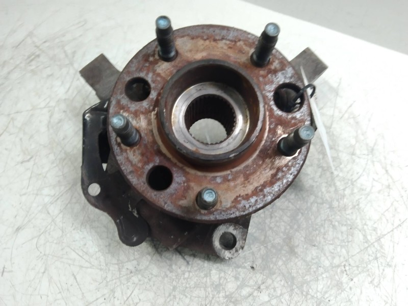 Recambio de mangueta delantera derecha para chevrolet trans sport básico referencia OEM IAM   