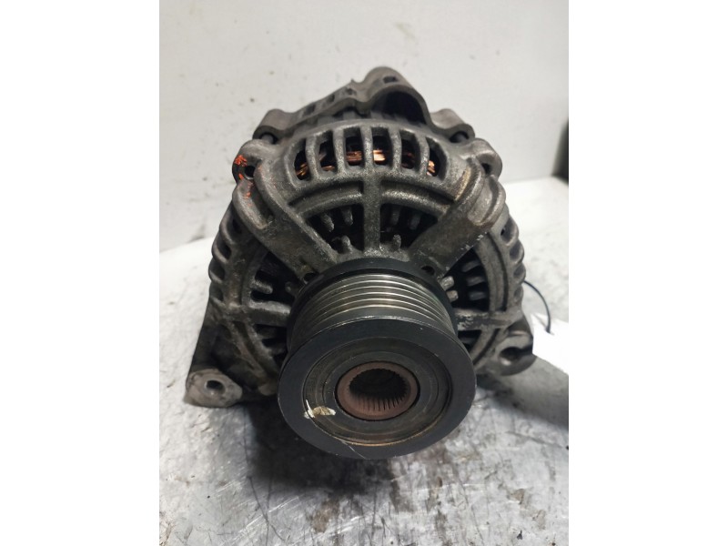 Recambio de alternador para hyundai trajet (fo) 2.0 crdi gls referencia OEM IAM 3720027012  