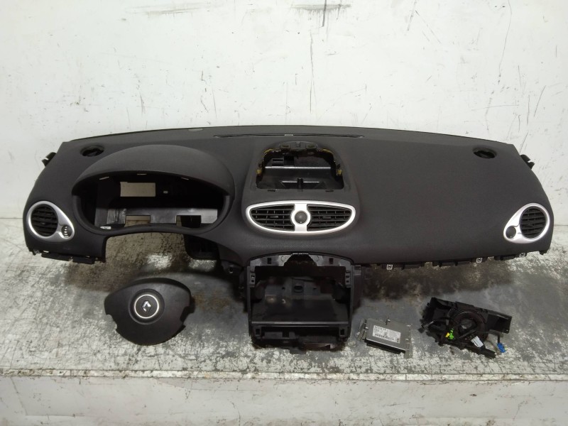 Recambio de kit airbag para renault clio iii confort dynamique referencia OEM IAM 0285001958 8200645158 
