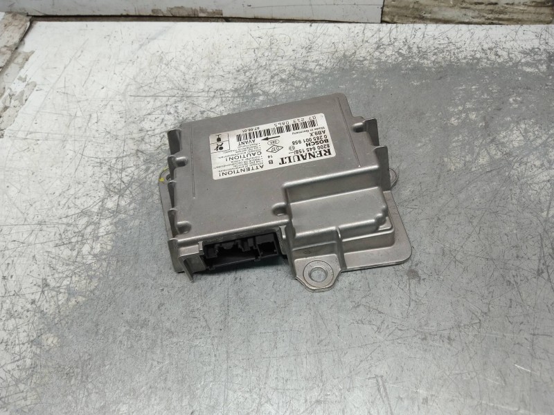 Recambio de kit airbag para renault clio iii confort dynamique referencia OEM IAM 0285001958 8200645158 