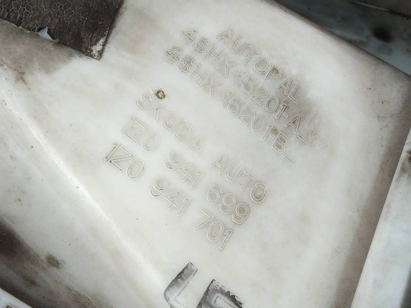 Recambio de faro antiniebla izquierdo para skoda octavia berlina (1z3) active referencia OEM IAM 1Z0941699 1Z0941701 