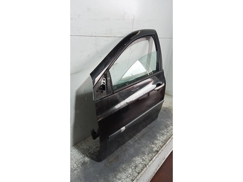 Recambio de puerta delantera izquierda para renault clio iii confort dynamique referencia OEM IAM   5P