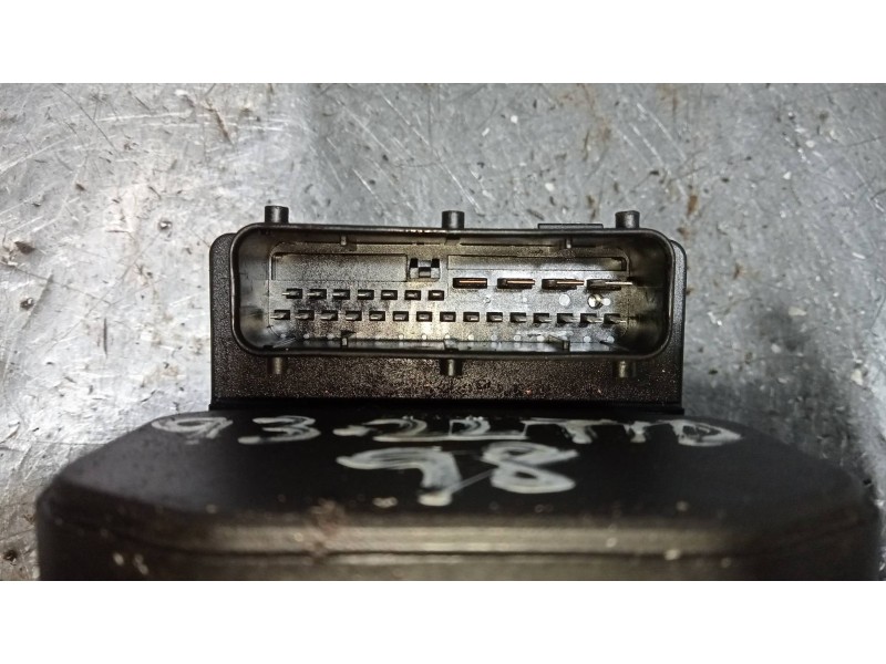 Recambio de abs para saab 9-3 berlina 2.0 t sek referencia OEM IAM 0265216471 4779484 