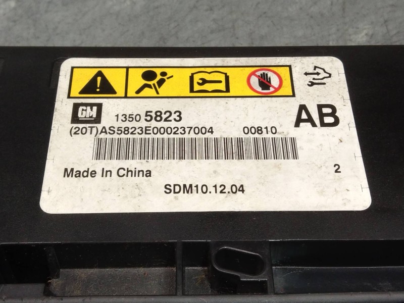 Recambio de centralita airbag para chevrolet cruze ls referencia OEM IAM 13505823  
