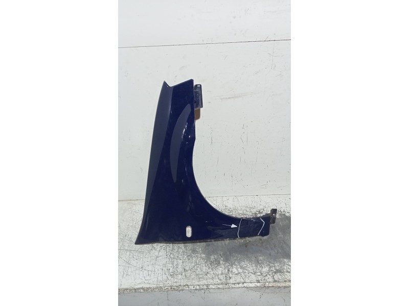 Recambio de aleta delantera derecha para dacia logan ambiance referencia OEM IAM   