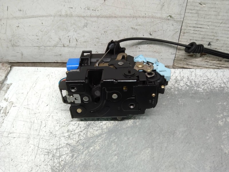 Recambio de motor cierre centralizado trasero derecho para skoda octavia berlina (1z3) active referencia OEM IAM 7L0839016  5P