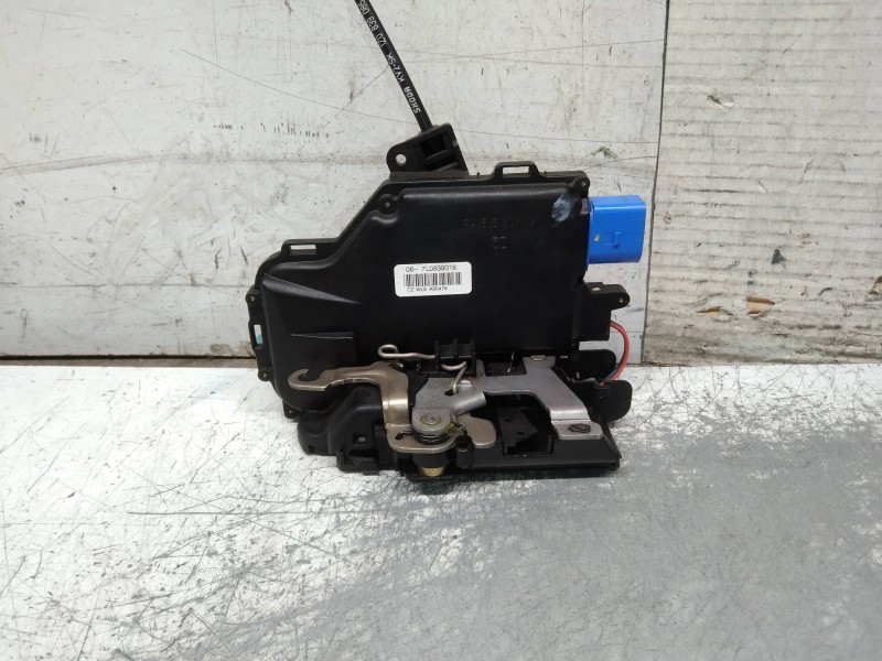 Recambio de motor cierre centralizado trasero derecho para skoda octavia berlina (1z3) active referencia OEM IAM 7L0839016  5P