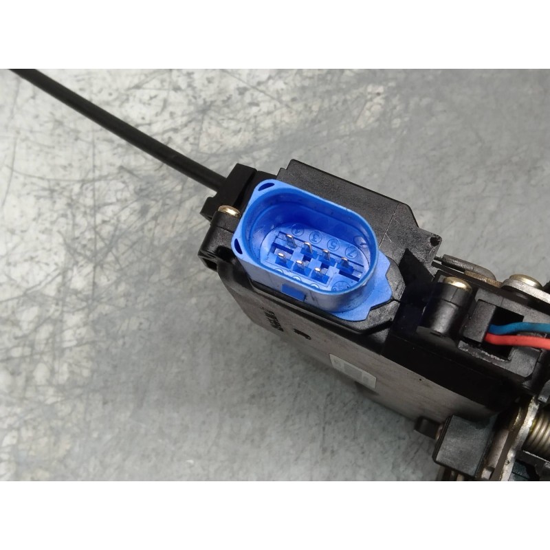 Recambio de motor cierre centralizado trasero derecho para skoda octavia berlina (1z3) active referencia OEM IAM 7L0839016  5P