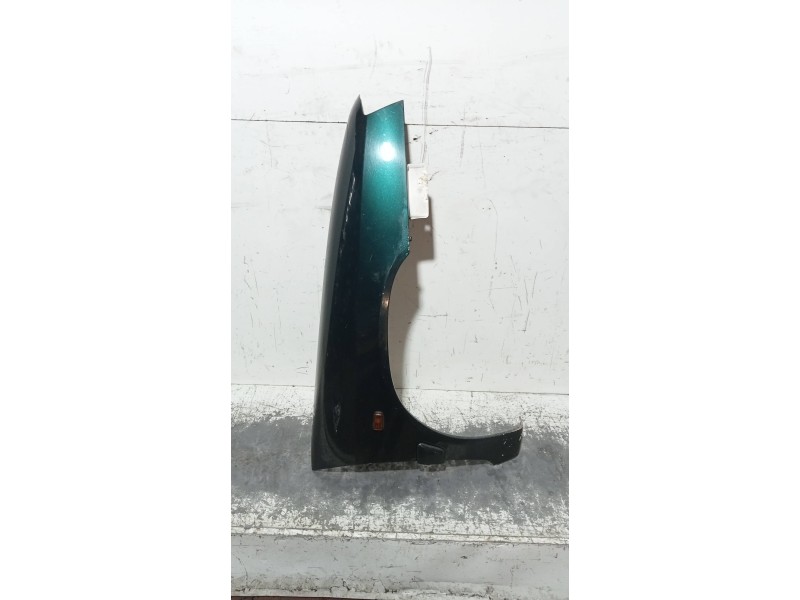 Recambio de aleta delantera derecha para citroen xantia berlina 1.6 armonia referencia OEM IAM   