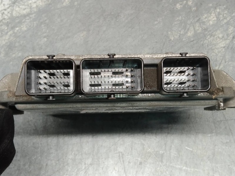 Recambio de centralita motor uce para peugeot 307 (s1) xs referencia OEM IAM 5WS40104CT SW9651942480 HW9647423380 SID801A