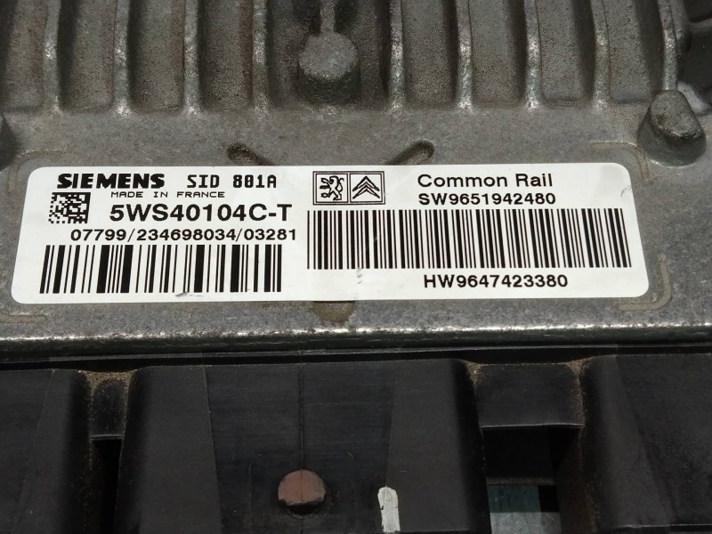 Recambio de centralita motor uce para peugeot 307 (s1) xs referencia OEM IAM 5WS40104CT SW9651942480 HW9647423380 SID801A