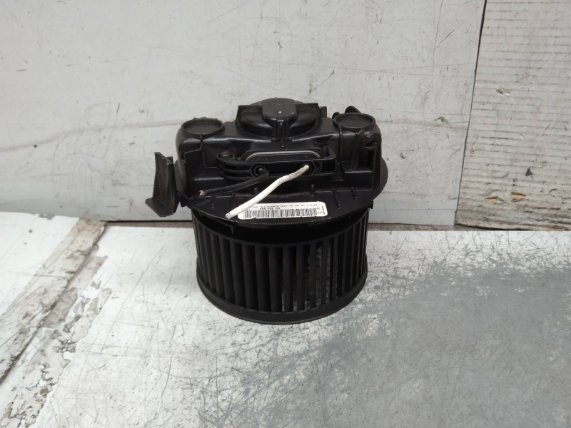 Recambio de motor calefaccion para dacia logan ambiance referencia OEM IAM X90P35CH  