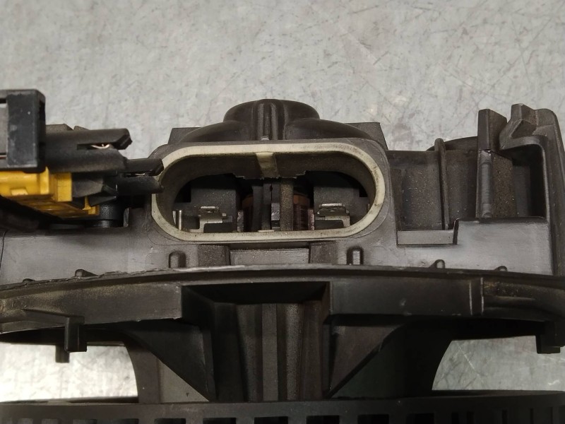 Recambio de motor calefaccion para dacia logan ambiance referencia OEM IAM X90P35CH  