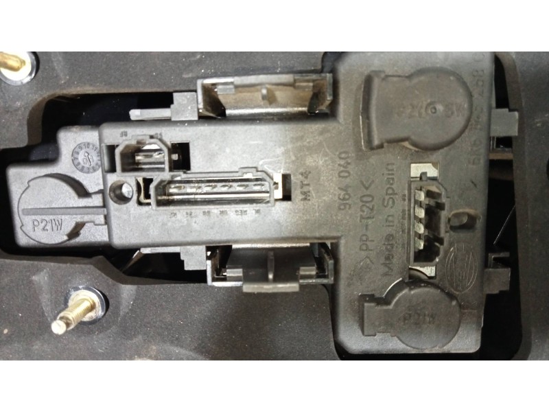 Recambio de piloto trasero derecho para seat ibiza (6k1) signo referencia OEM IAM   