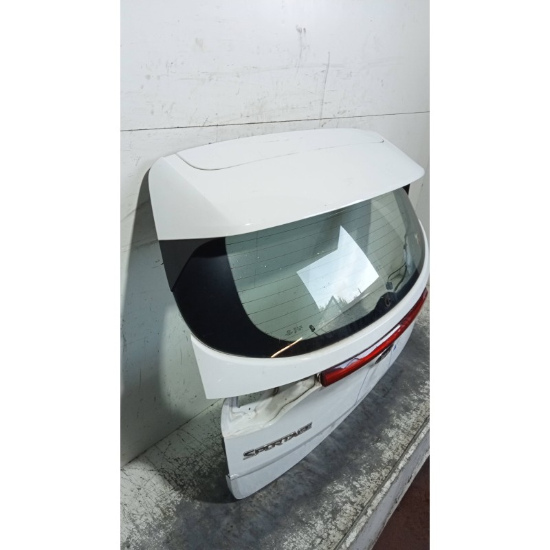 Recambio de porton trasero para kia sportage business 2wd referencia OEM IAM   
