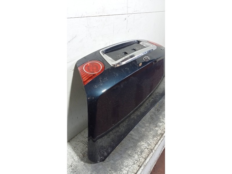 Recambio de tapa maletero para kia opirus básico referencia OEM IAM   