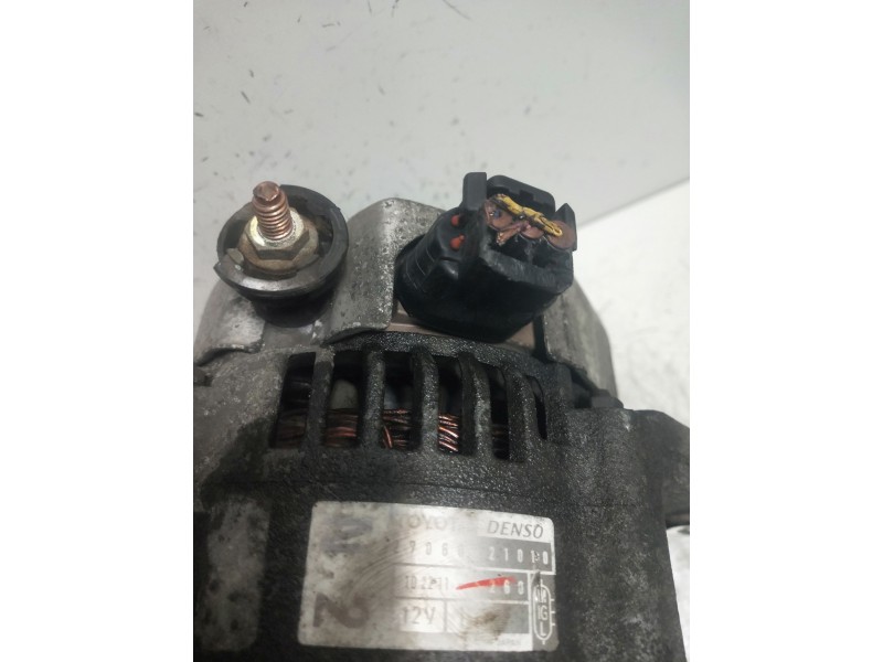 Recambio de alternador para toyota yaris (ncp1/nlp1/scp1) 1.3 t3 referencia OEM IAM 2706021010  