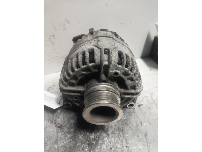 Recambio de alternador para opel zafira b 1.8 16v referencia OEM IAM 0124425020  