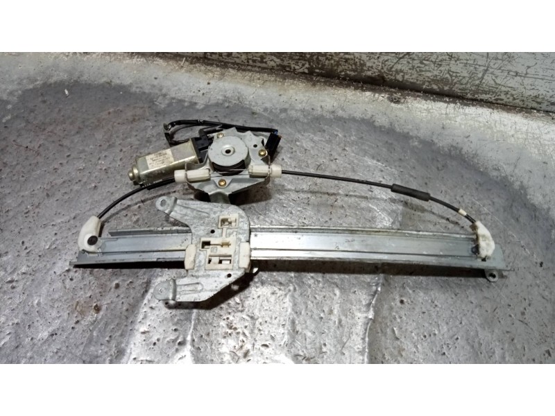 Recambio de elevalunas trasero derecho para nissan pathfinder (r50) 3.3 v6 referencia OEM IAM 827300W205  