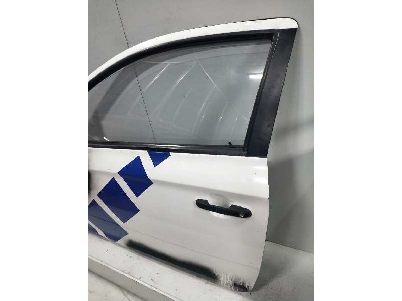 Recambio de puerta delantera izquierda para hyundai i20 1.2 cat referencia OEM IAM  3P 