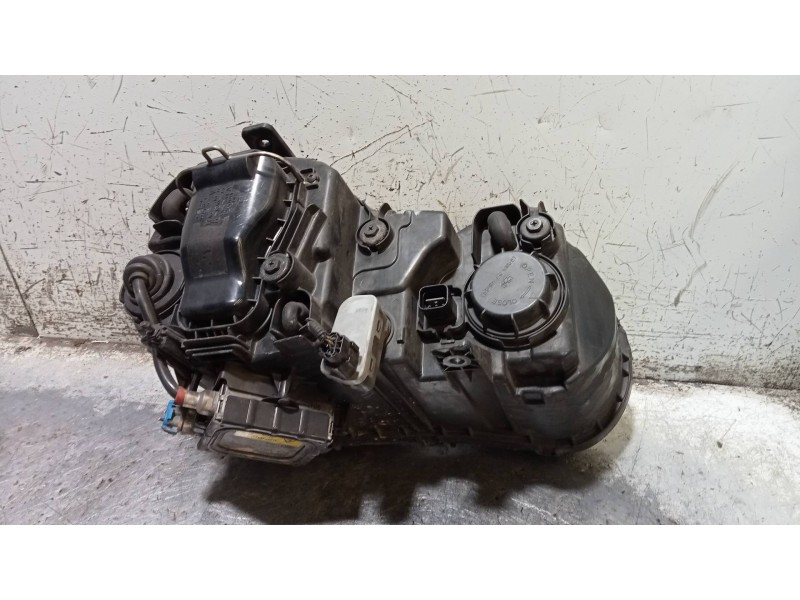 Recambio de faro izquierdo para kia opirus básico referencia OEM IAM   XENON