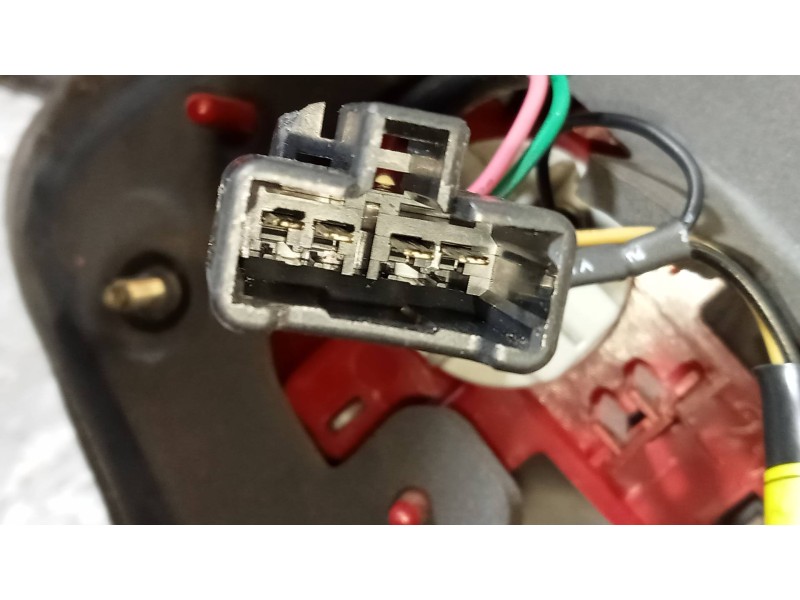 Recambio de piloto trasero izquierdo para kia opirus básico referencia OEM IAM   