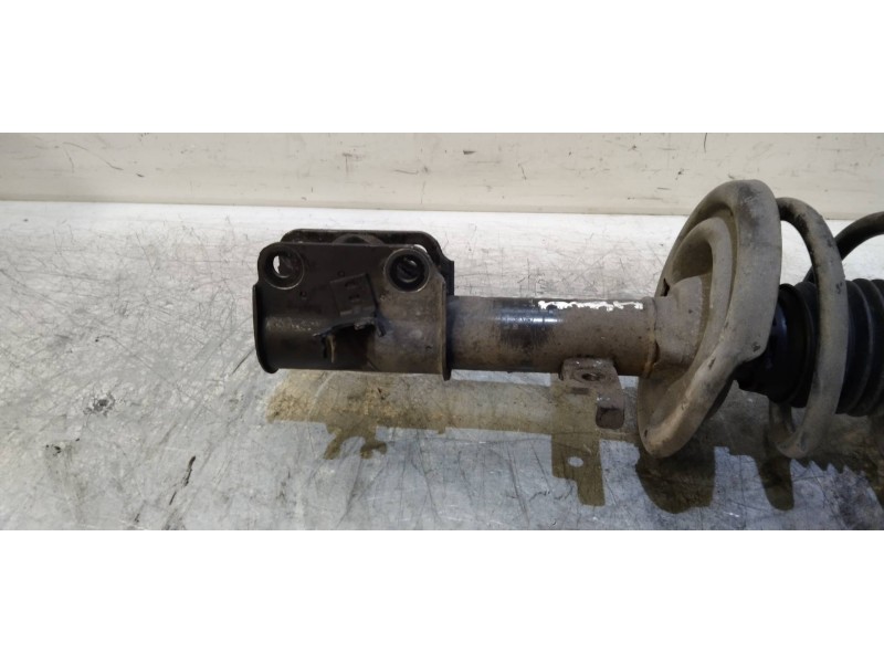 Recambio de amortiguador delantero derecho para renault laguna grandtour iii 2.0 dci referencia OEM IAM   