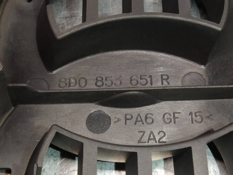 Recambio de rejilla delantera para audi a4 berlina (b5) 1.9 tdi quattro referencia OEM IAM 8D0853651R  
