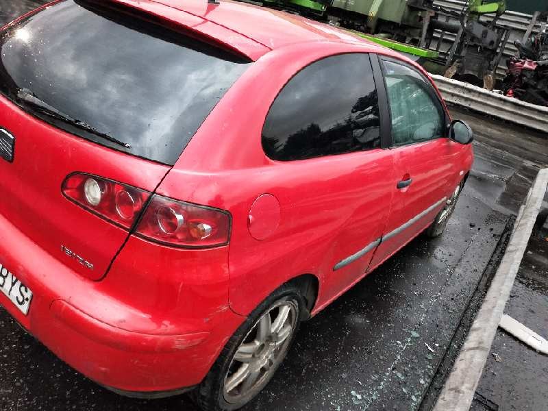 seat ibiza (6l1) del año 2002