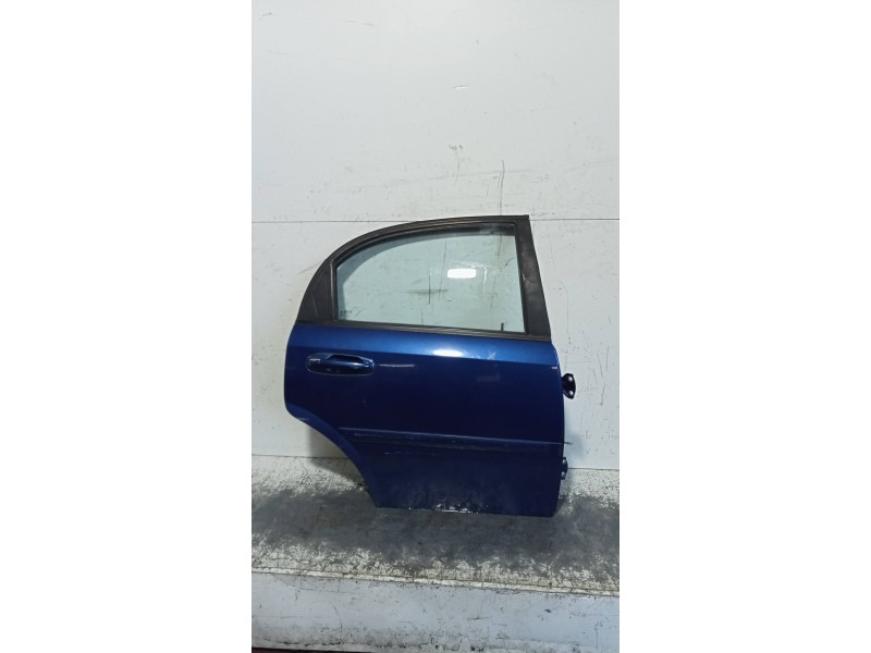 Recambio de puerta trasera derecha para chevrolet lacetti se referencia OEM IAM   
