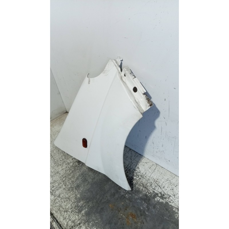 Recambio de aleta delantera derecha para nissan primastar (x83) avantour 7 asientos distancia entre ejes corta 2,84t referencia 