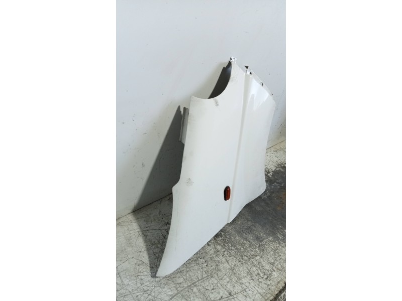 Recambio de aleta delantera derecha para nissan primastar (x83) avantour 7 asientos distancia entre ejes corta 2,84t referencia 