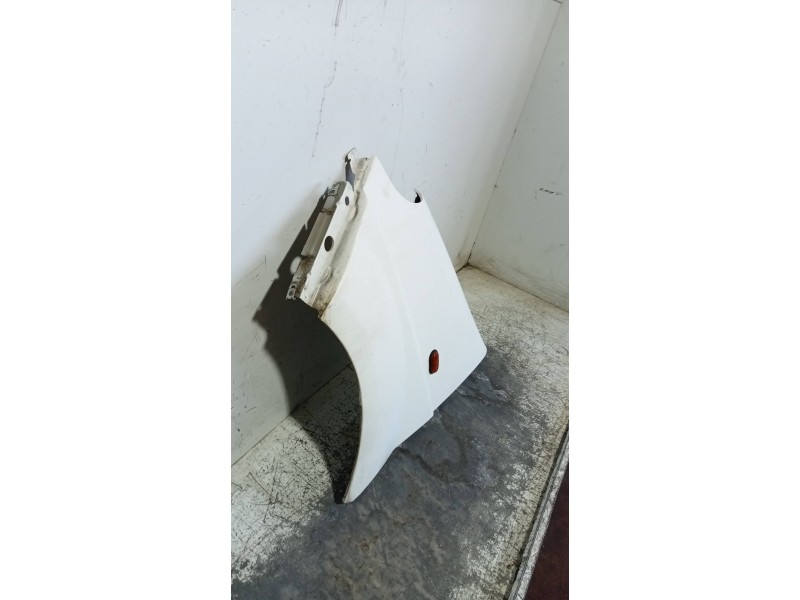 Recambio de aleta delantera izquierda para nissan primastar (x83) avantour 7 asientos distancia entre ejes corta 2,84t referenci