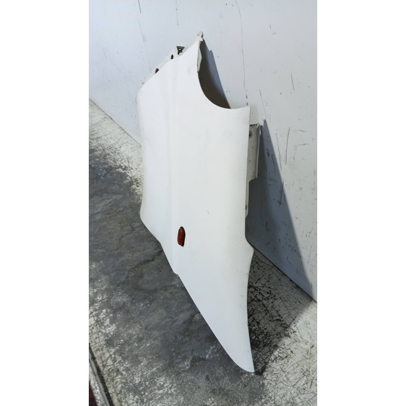 Recambio de aleta delantera izquierda para nissan primastar (x83) avantour 7 asientos distancia entre ejes corta 2,84t referenci