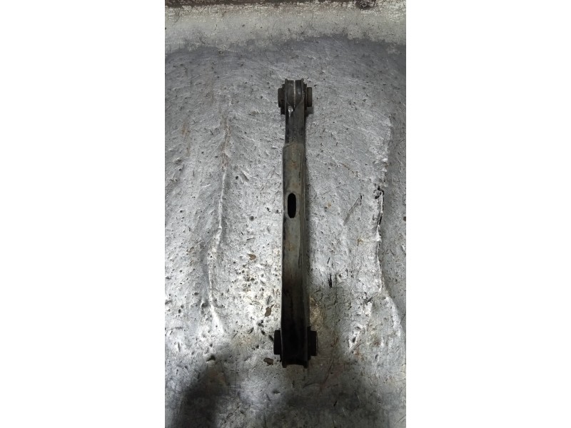 Recambio de brazo suspension superior trasero izquierdo para volkswagen cc (358) advance bluemotiontech referencia OEM IAM 5Q050