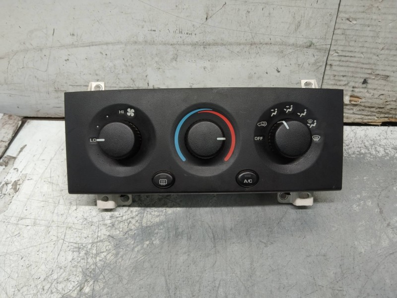 Recambio de mando calefaccion / aire acondicionado para jeep gr.cherokee (wj/wg) 2.7 crd limited referencia OEM IAM P55115904AC 